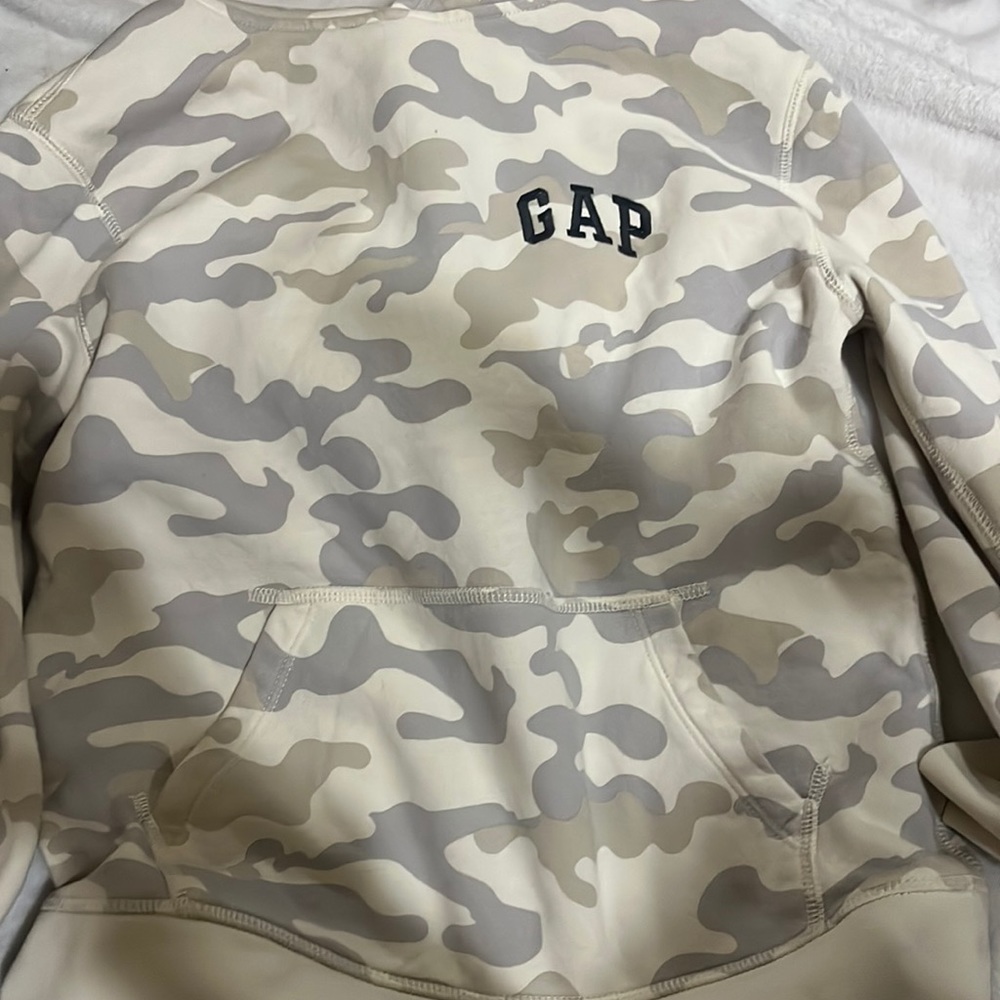Gap sweatshirt